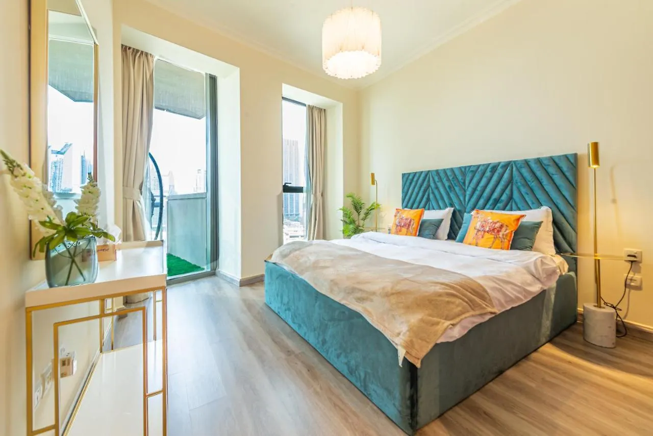 First Class 2Br With Full Dubai Skyline & Sea View